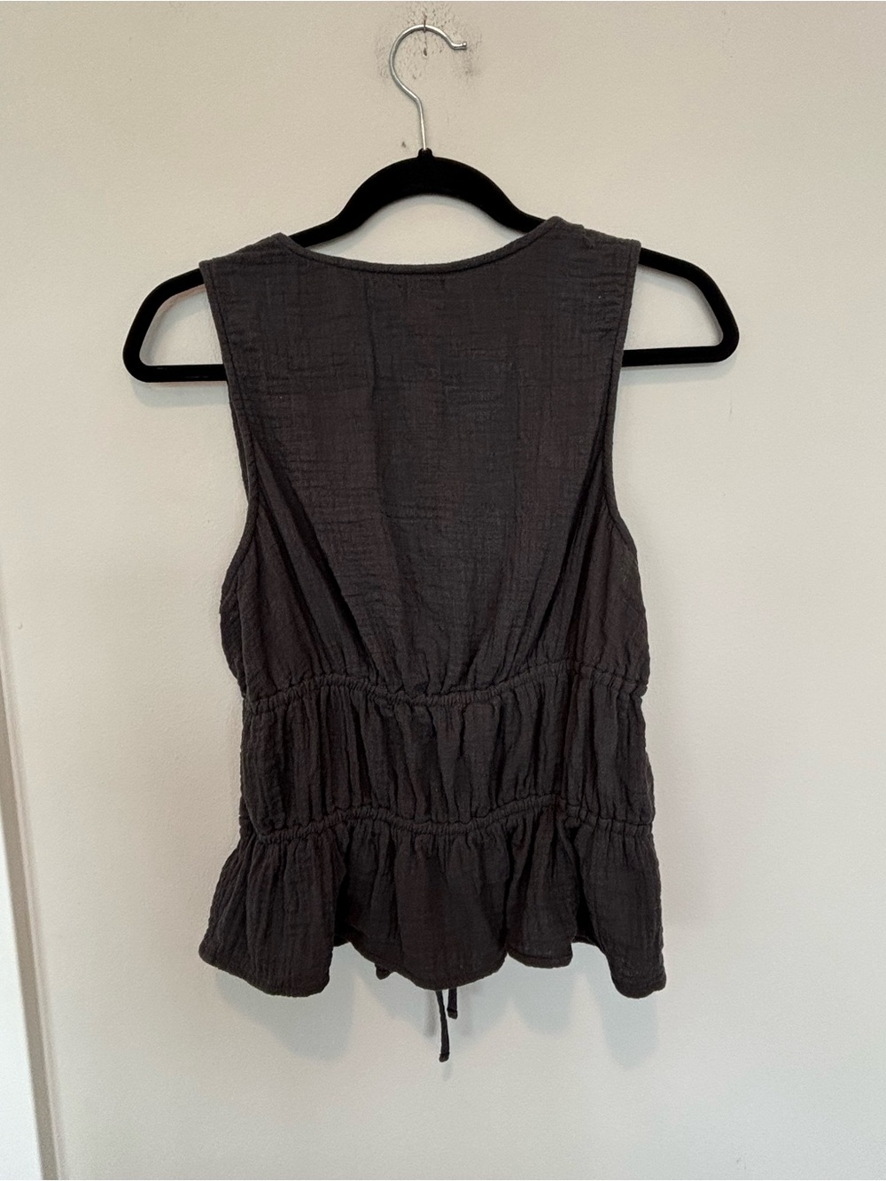 aerie Crinkled Tie-Front Tank Top - Charcoal - Picture 2 of 5